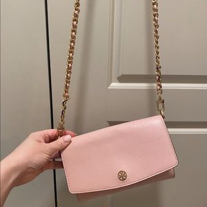 Tory Burch wallet on chain